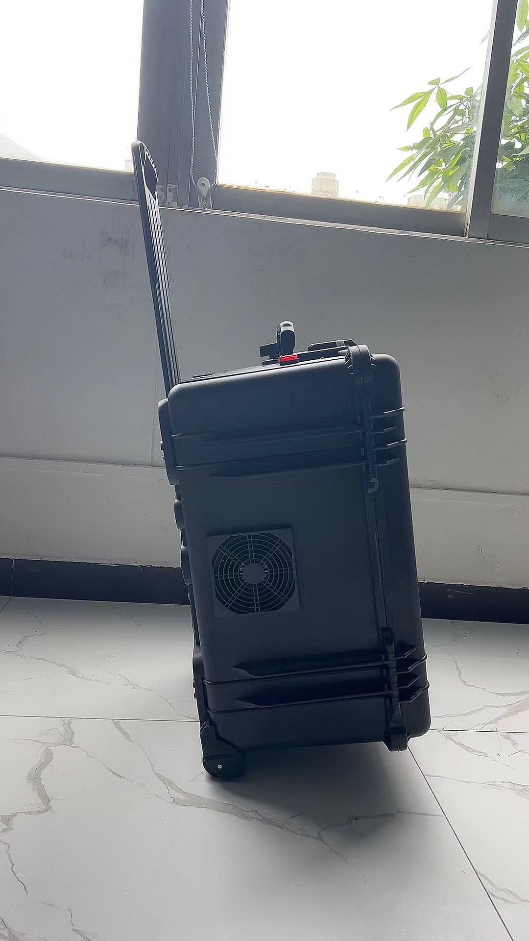 江源手拉箱型移动通信干扰器
